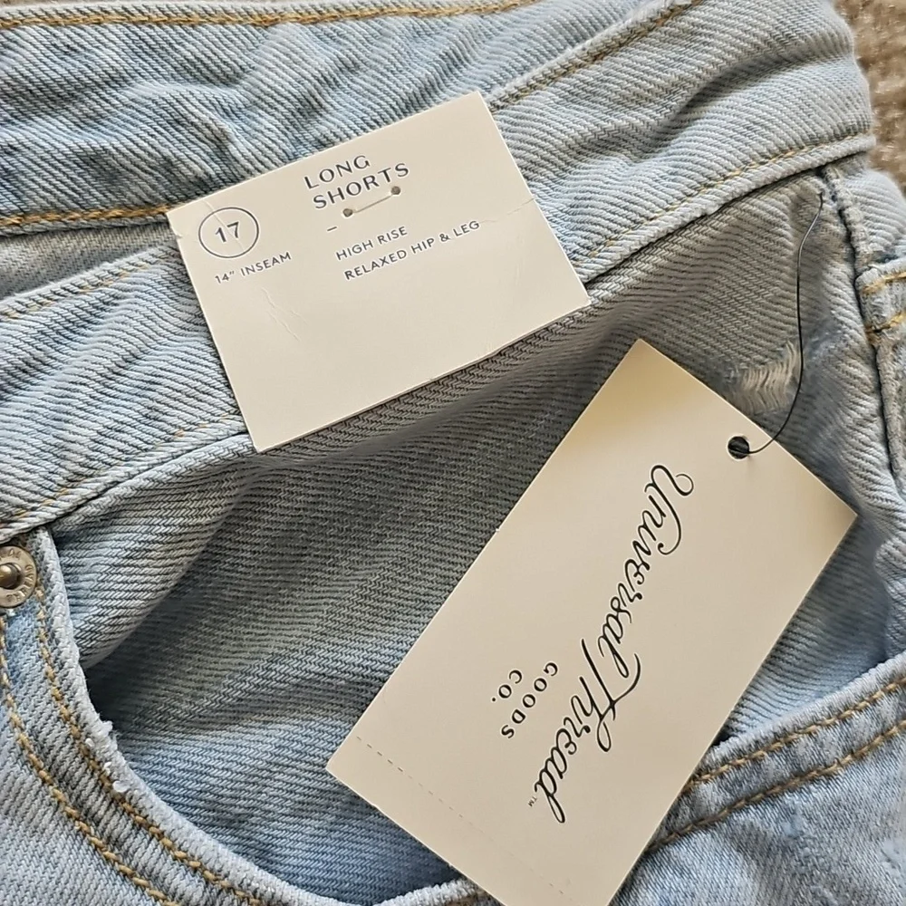 Universal Thread Denim Shorts High Rise Light Wash Size 17